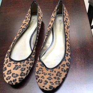Animal print flats size 10